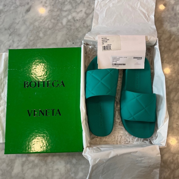 Bottega Veneta Shoes - Bottega Veneta Padded Slide Size 37